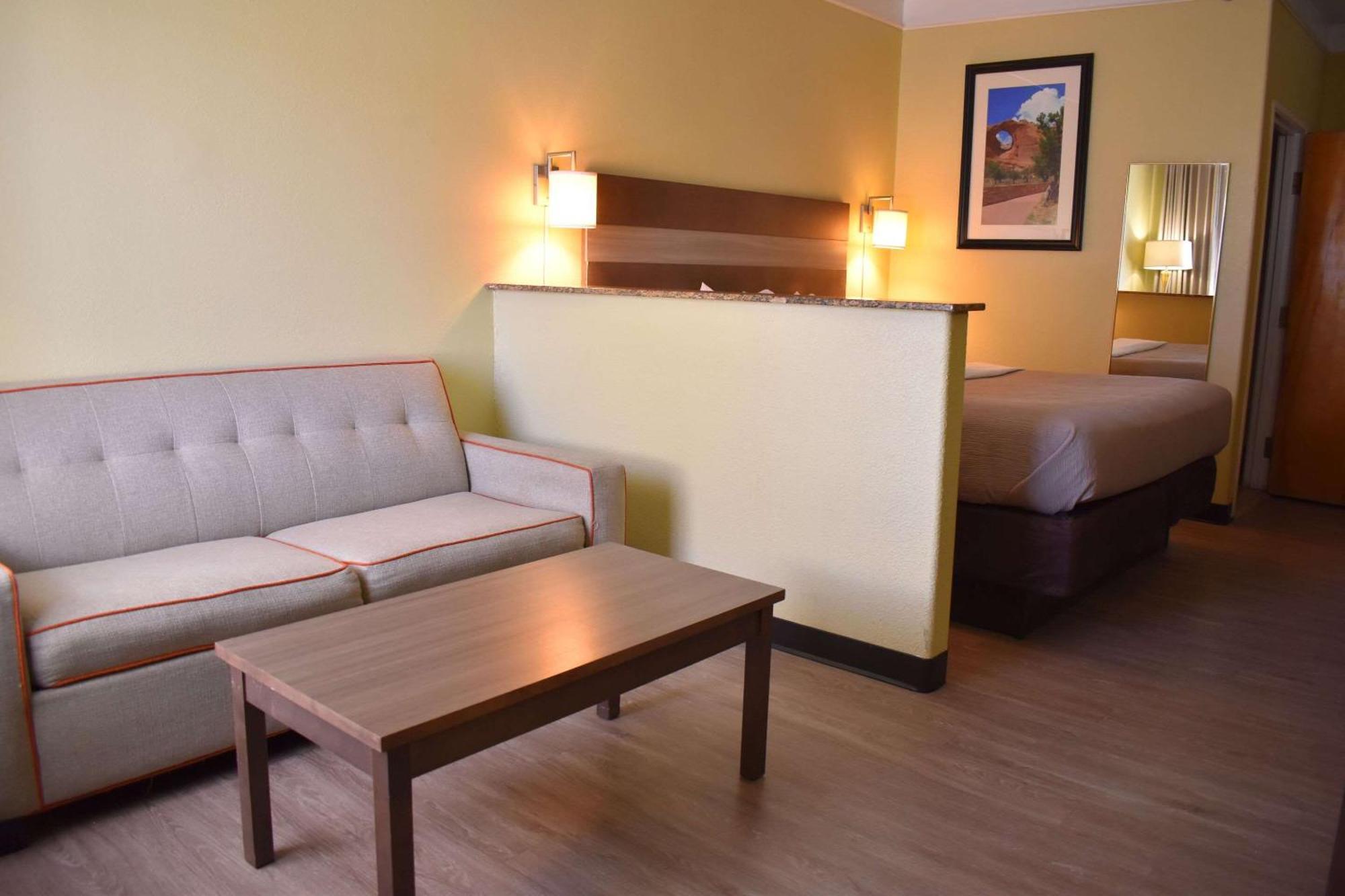 Hotel Quality & I-40 Exit 20 Gallup
