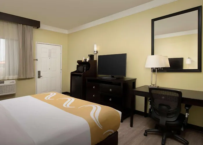 Quality Inn & Suites Gallup I-40 Exit 20